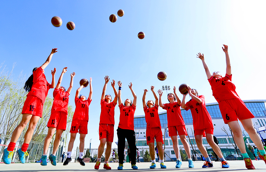 篮球社纳新海报_篮球社纳新海报模板_篮球社纳新宣传稿
