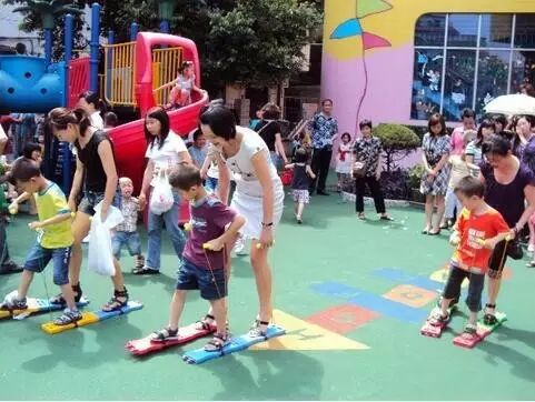 幼儿园亲子集体游戏,幼儿园集体游戏乐翻天
