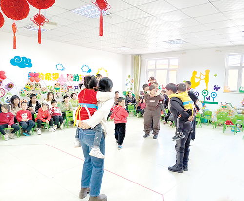 亲子游戏幼儿园,亲子游戏助力幼儿园快乐成长